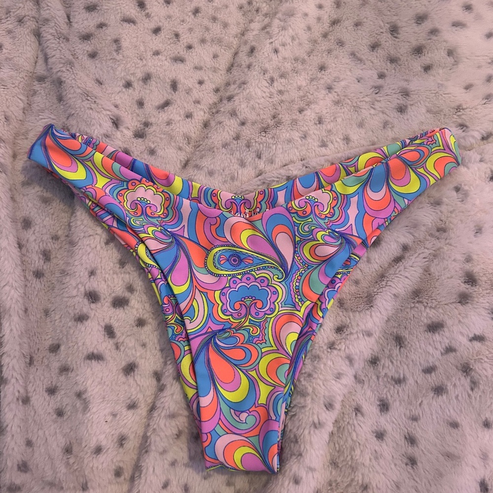 kulani kinis bikini bottoms size medium super cute and bright